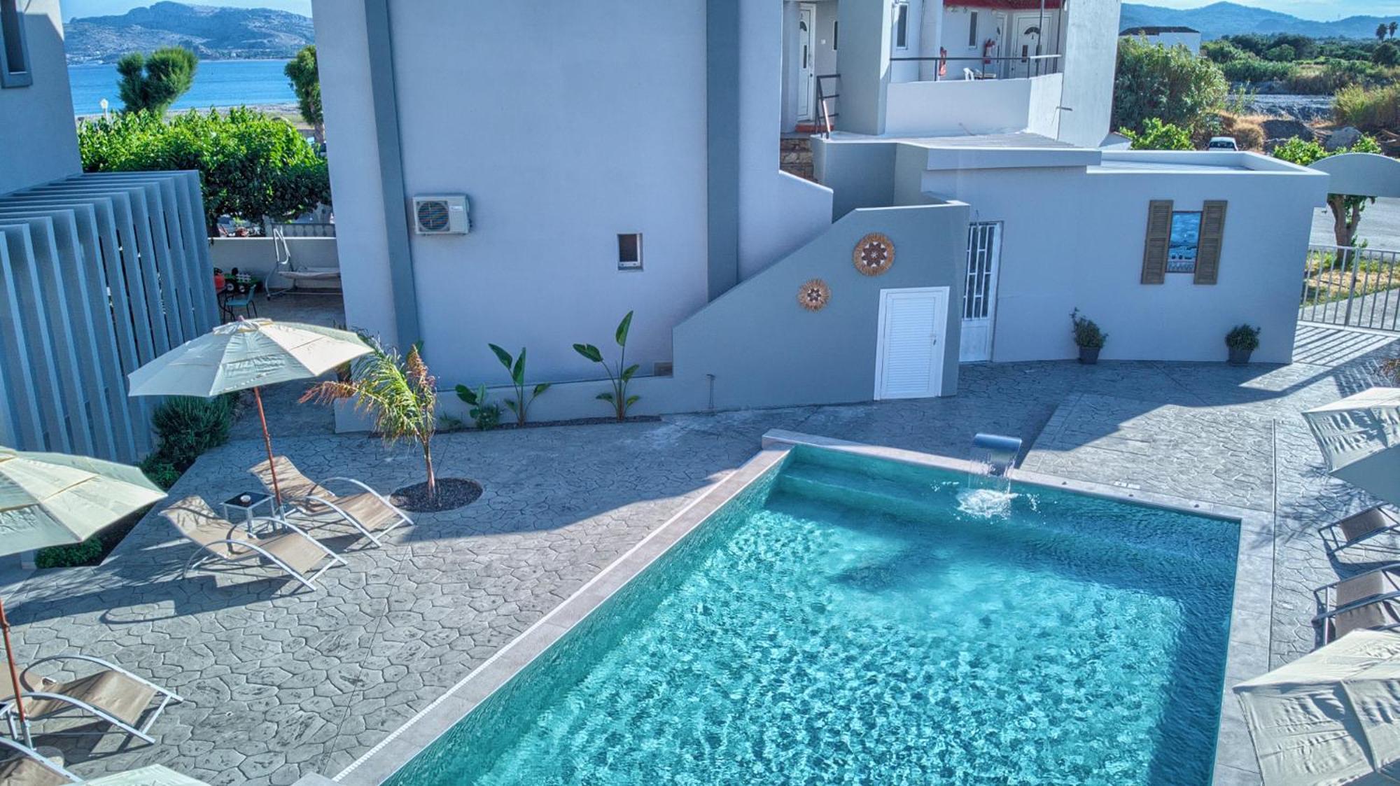 Tommy'S Rooms Haraki Exterior photo